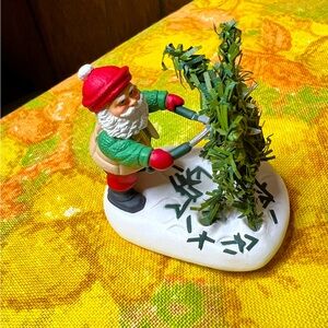 Vintage Hallmark Gardening Santa 1997 Topiary Christmas
